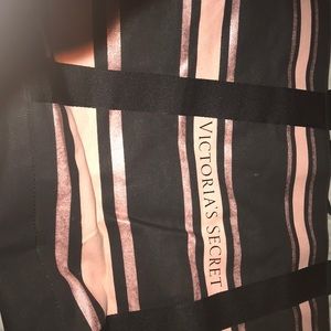 Victoria’s Secret beach bag
